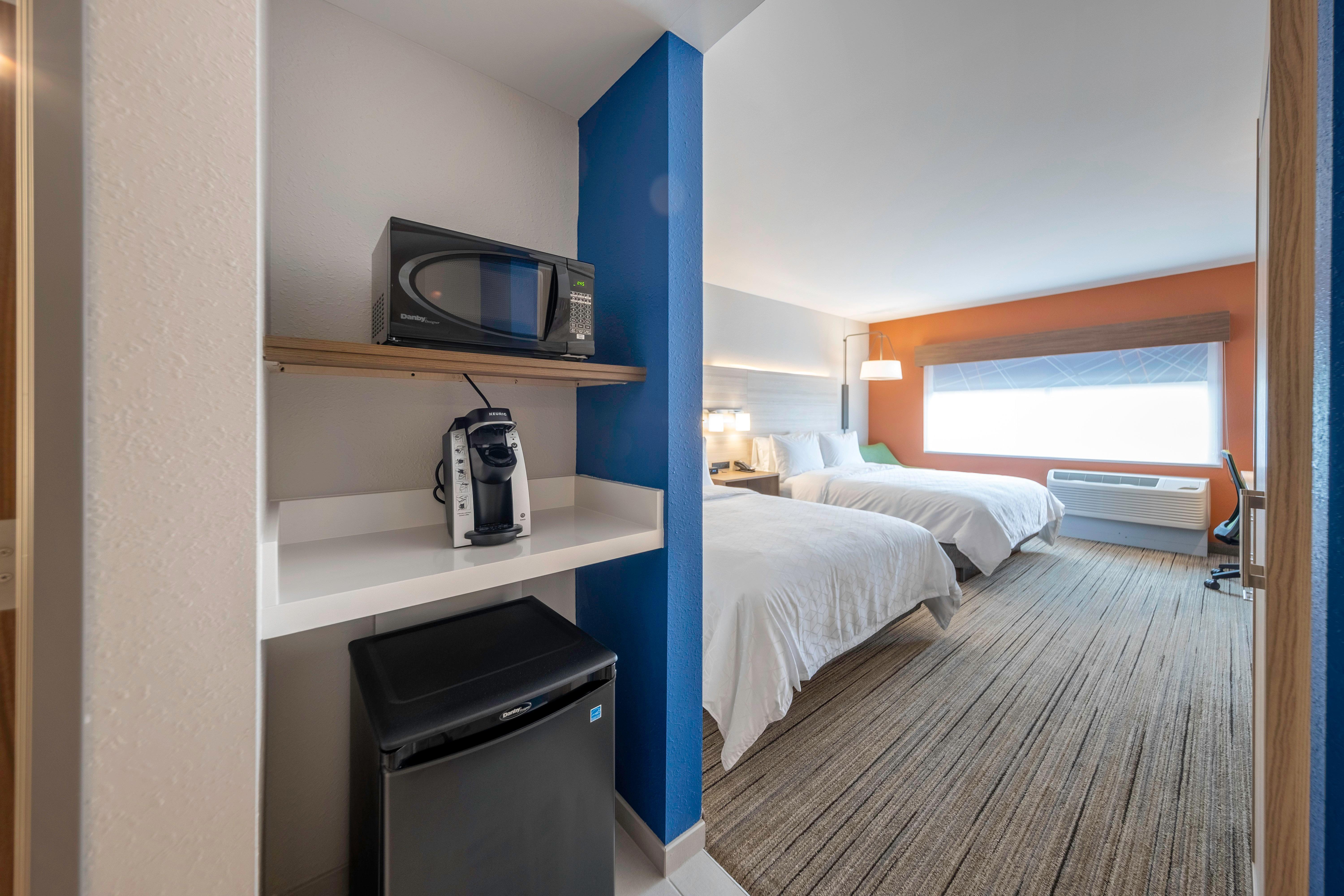 Holiday Inn Express & Suites - Staunton By Ihg Eksteriør billede